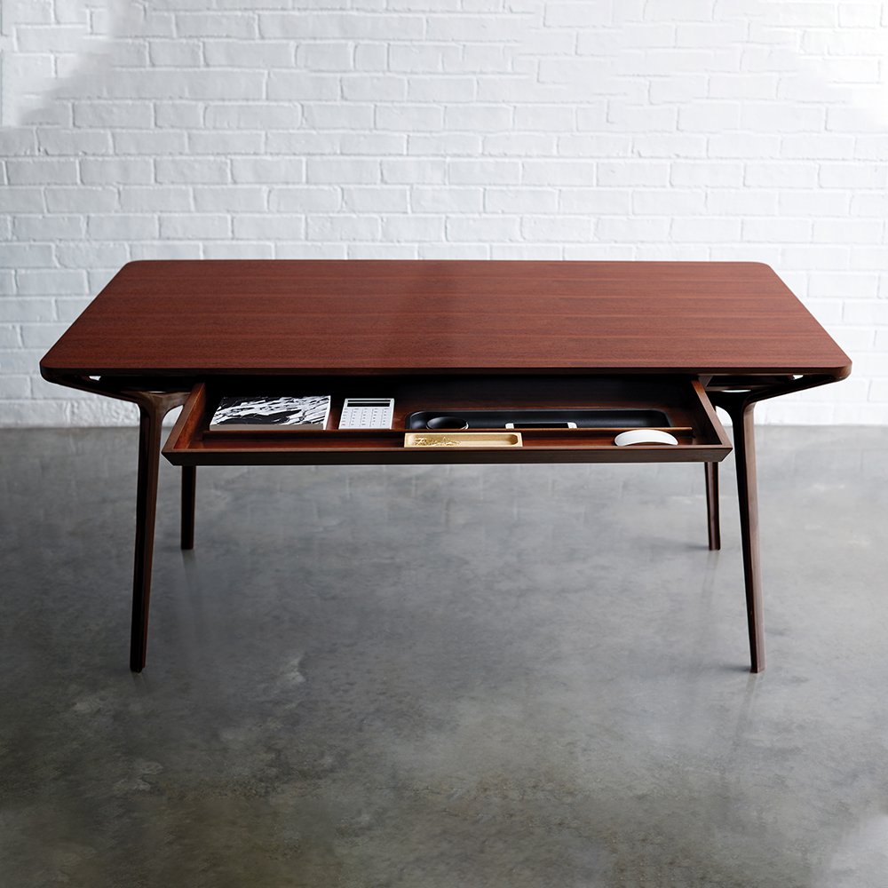 Carafe Table product thumbnail 3
