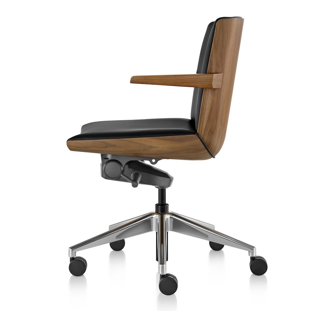 Clamshell Chair product thumbnail 3