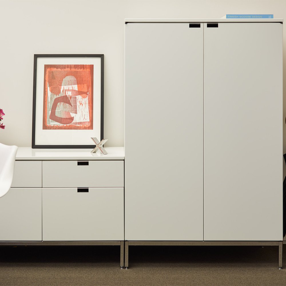 Florence Knoll Vertical Storage Knoll Storage