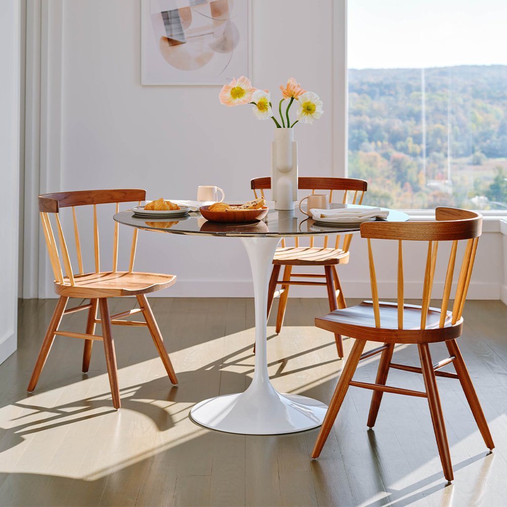 Saarinen Table product thumbnail 6