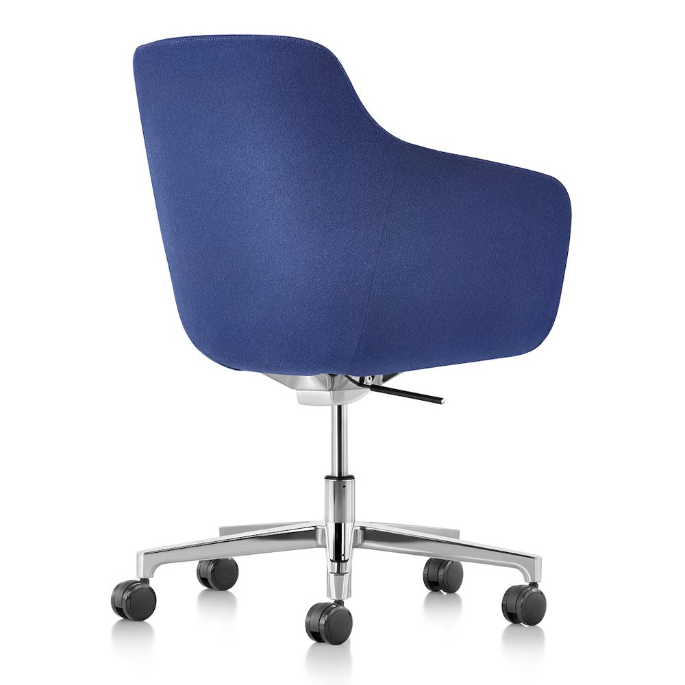Saiba Chair product thumbnail 2