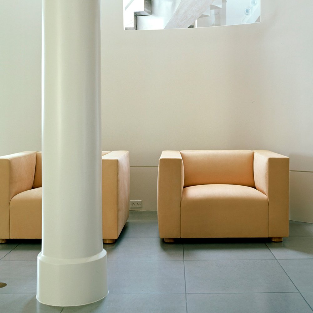 SM1 Lounge Chair product thumbnail 2