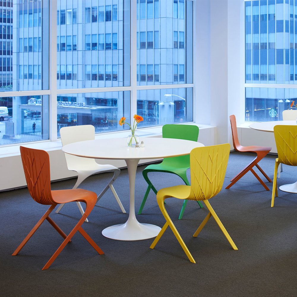 Washington Skinn Nylon Side Chair product thumbnail 4